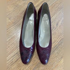 🌱Salvatore Ferragamo Burgundy Patterned Heels